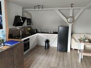 Möbliertes 1 Zimmer Apartment - Exklusive Dachgeschosswohnung in der Schweinfurter Nordstadt - Schweinfurt
