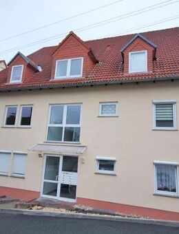 helle Einraumwohnung in ruhiger Lage mit Stellplatz - Döbeln