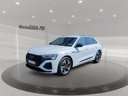 Audi Q8, 50 quattro S-Line STH 4xSHZ, Jahr 2023 - Wolfhagen