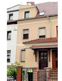 Kleines Reihenhaus mit Grundstück in Werdau zu verkaufen! - Werdau