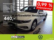 VW Passat Variant, Elegance TDi Standhei, Jahr 2023 - Mainburg