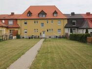 Frisch renovierte 2 Zimmerwohnung Badewanne und Gemeinschaftsgarten! Stellplatz möglich! - Bitterfeld-Wolfen