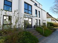 Kettwiger Stadtwald-Liebe! Exklusives, neuwertiges Penthouse mit weitem Blick & TG-Stellplatz - Essen
