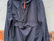 Eskadron Jacke - Hanau (Brüder-Grimm-Stadt) Innenstadt