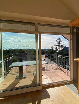 Großzügige und sehr gepflegte 4-Zimmerwohnung in Usingen - Usingen