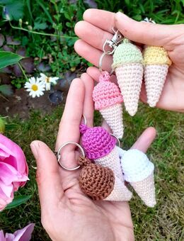 Eistüte gehäkelt, Schlüsselanhänger, Taschenbaumler, Eiscreme - Koblenz