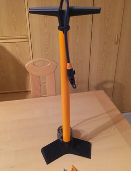 Fahrradstandpumpe mit Zubehör - Recklinghausen