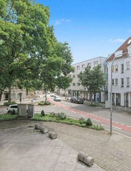 Zentral gelegene 3-Zi.-Wohnung mit Balkon und TG-Stellplatz - Sindelfingen