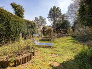 Renovierungsbedürftige DHH mit 2 Wohneinheiten und sonnigem Südgarten in ruhiger Lage - München