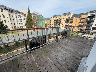 1. OG im Hinterhaus - Balkon - Stellplatz mgl. - Wanne u. Dusche u.v.m.