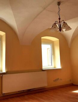 SOFORT BEZUGSFERTIG ! Schöne 2R-Wohnung im Zentrum Kohren-Salis 54 qm - Frohburg