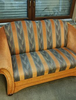 Hochwertiges 2-Sitzer-Sofa - Bürstadt
