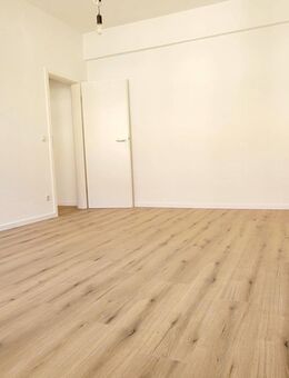 1 Raum-Wohnung am Markt in Ronneburg - Ronneburg (Thüringen)