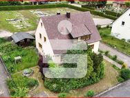 Haus für die große Familie mit zwei Wohnungen - Heroldsbach