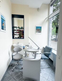Untermiete / Raum zu vermieten mit Möbel für Nageldesigner/in ab 400€ Olivaer Platz Top Lage - Berlin Charlottenburg-Wilmersdorf