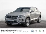 VW T-Roc, 1.5 TSI Style Connect, Jahr 2024 - Potsdam