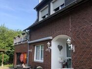 Erdgeschosswohnung 3 Zimmer 100 qm in Velbert - Velbert