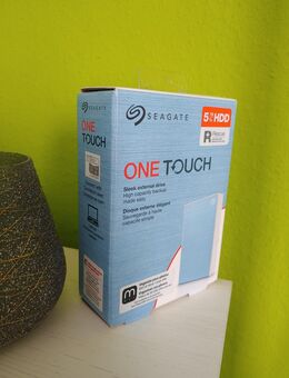 externe Festplatte 5 TB, Seagate One Touch,neuwertig,sehr gute Zustand - Berlin Reinickendorf