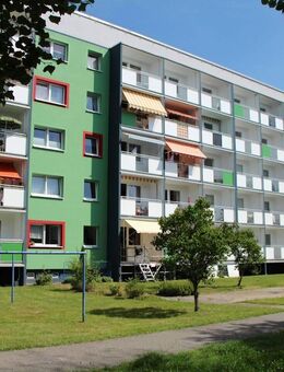 1 Raum Wohnung mit Balkon, Aufzug und ebenerdiger Dusche - Döbeln