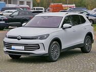 VW Tiguan, 1.5 TSI Elegance eHybrid IQ LIGHT, Jahr 2024 - Langenhagen