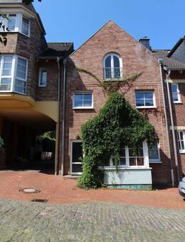 Helle Maisonette-Eigentumswohnung mit Balkon im Zentrum von Übach- Baujahr 1998 - Übach-Palenberg