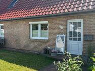 Ruhige Doppelhaushälfte Stadtrand/ Sackgassenlage mit großem Wohnzimmer OHNE MAKLER - Heide