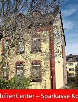 Sanierungsbedürftiges Einfamilienhaus mit großem Grundstück in ruhiger Lage von Koblenz-Wallersheim - Koblenz