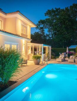 Ihr Ruhepol am Rande von Berlin, Energiekl. A, in sonniger, ruhiger Lage mit großem Pool - Falkensee