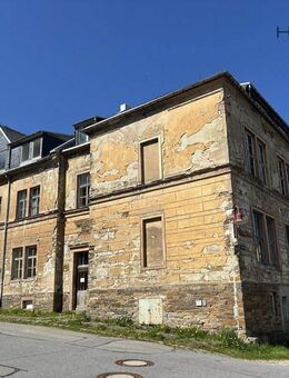 Historische ehemalige Schule mit großem Entwicklungspotential in Schlettau - Schlettau