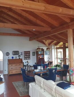 Traumhaft! Einfamilienhaus mit Einliegerwohnung und großen eingefriedeten Garten zu verkaufen - Ainring