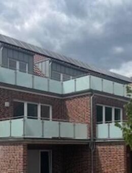 Traumhafte, großzügige DG-3-Zimmer-Wohnung mit Dachgarten, Penthouse-Stil - Verden (Aller)