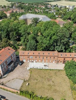 Architektonisches Juwel in Ostrau - voll vermietetes, denkmalgeschütztes MFH mit besonderem Charme - Petersberg (Sachsen-Anhalt)