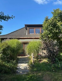 Attraktives 5 Zimmer Einfamilienhaus in schöner Lage von Hamburg-Neuengamme mit Wohnkeller auf einem herrlichem Grundstück - Hamburg