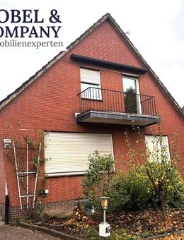 Wohnen mit Wohlfühlfaktor - Freistehendes Zweifamilienhaus mit gr. Garten, Pool und viel Potential! - Wesel