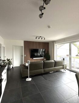 Exklusive 4-Zimmer-Wohnung mit Südbalkon zu vermieten! - Finsing