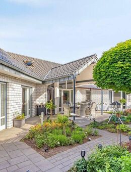 =HOLLAND IMMOCENTER= Repräsentatives Einfamilienhaus mit Stil – Wohnen in bester Lage von Gronau-Epe - Gronau (Westfalen)