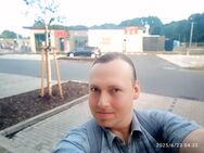 Suche männliche und weibliche Freunde für Freizeit - Wismar