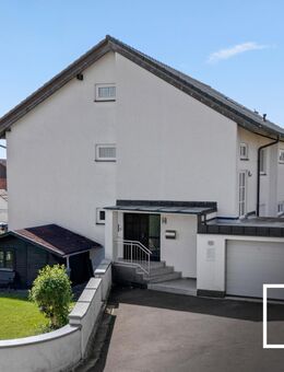 Zeitnah bezugsfertig! Hochwertig modernisiertes Zweifamilienhaus mit großem Garten - Fuchsmühl