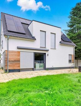 Möbliert- **KFW 40+ Energieeffizienzhaus mit traumhafter Südlage** - Berlin