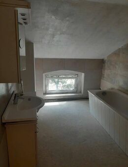 Attraktives Mehrfamilienhaus in herausragender Zentrumslage - 12 Wohneinheiten im gefragten Berlin Lichtenberg. - Berlin