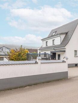 Exklusives Einfamilienhaus in Tiengen, mit einem Baugrundstück! - Waldshut-Tiengen