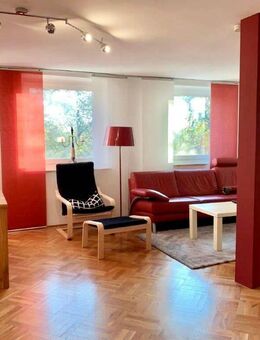 Komplett möblierte 2-Zimmer-Wohnung mit Balkon, EBK und Parkplatz in toller Lage in Derendorf - Düsseldorf