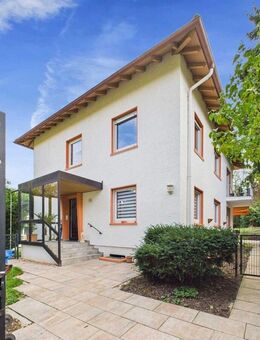 Charme unter dem Dach: Lichtdurchflutete 3-Zimmer-Wohnung | Pforzheim - Pforzheim