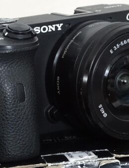 Sony Alpha 6600 mit objektiv ob16 50mm 3.5 5.6 mit viel Zubehör - Wietze