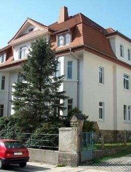 Wohnhaus in gesuchter Wohnlage, Stellplätze, Garten - voll vermietet -, neue Heizung in 2023 - Limbach-Oberfrohna