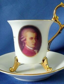 Mokkatasse Mozart- Sammeltasse von der Manufaktur Theo Kuhn Handarbeit - Niederfischbach