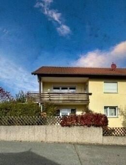 "Vielfältig nutzbares Zweifamilienhaus mit großem Grundstück - Ideal für Familien und Investoren!" - Cadolzburg