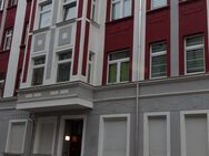 helle günstige 4-Zimmer-Whg. mit Balkon, Badewanne **komplett renoviert**, WG geeignet - Chemnitz