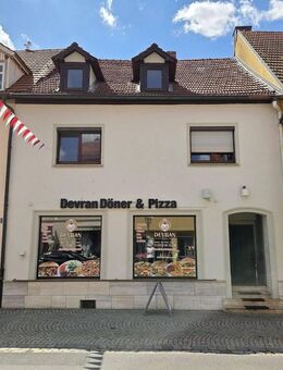 Charmantes Stadthaus mit Gewerbeeinheit, sowie blickgeschütztem Innenhof in zentraler Lage von Haßfurt - Haßfurt