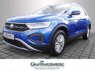 VW T-Roc, 1.5 TSI Life, Jahr 2022 - Gengenbach